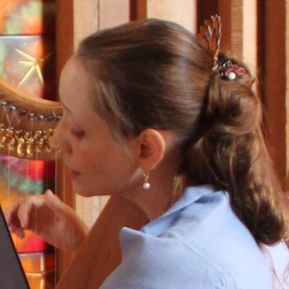 Meet your Posher, Cassandra